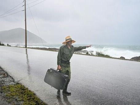 Cubans flee the coast as Hurricane Melissa looms
